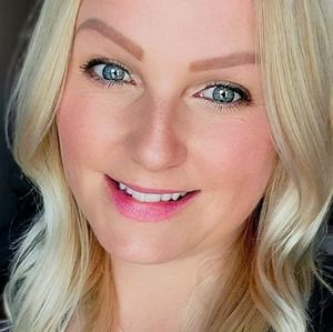 Meet your Posher, Melanie